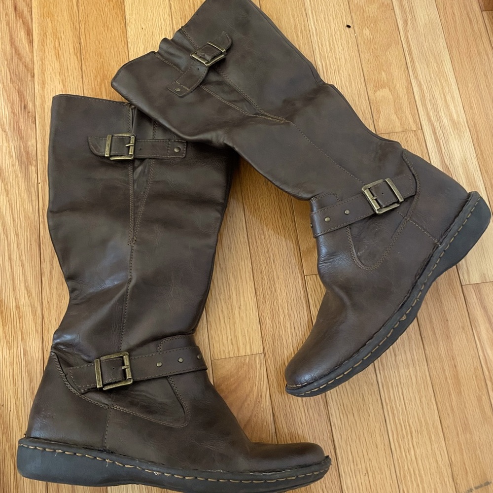 Dark brown zip boots. Womens size 11